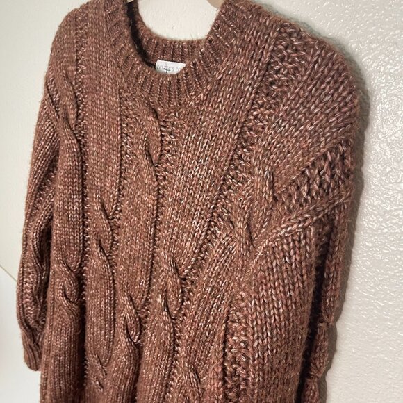 Celtic & Co | Donegal Cable-knit Crew Irish Wool Blend Sweater - Picture 3 of 9